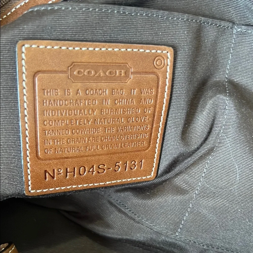 Coach vintage elegant  Tan Leather Handbag - Picture 5 of 10
